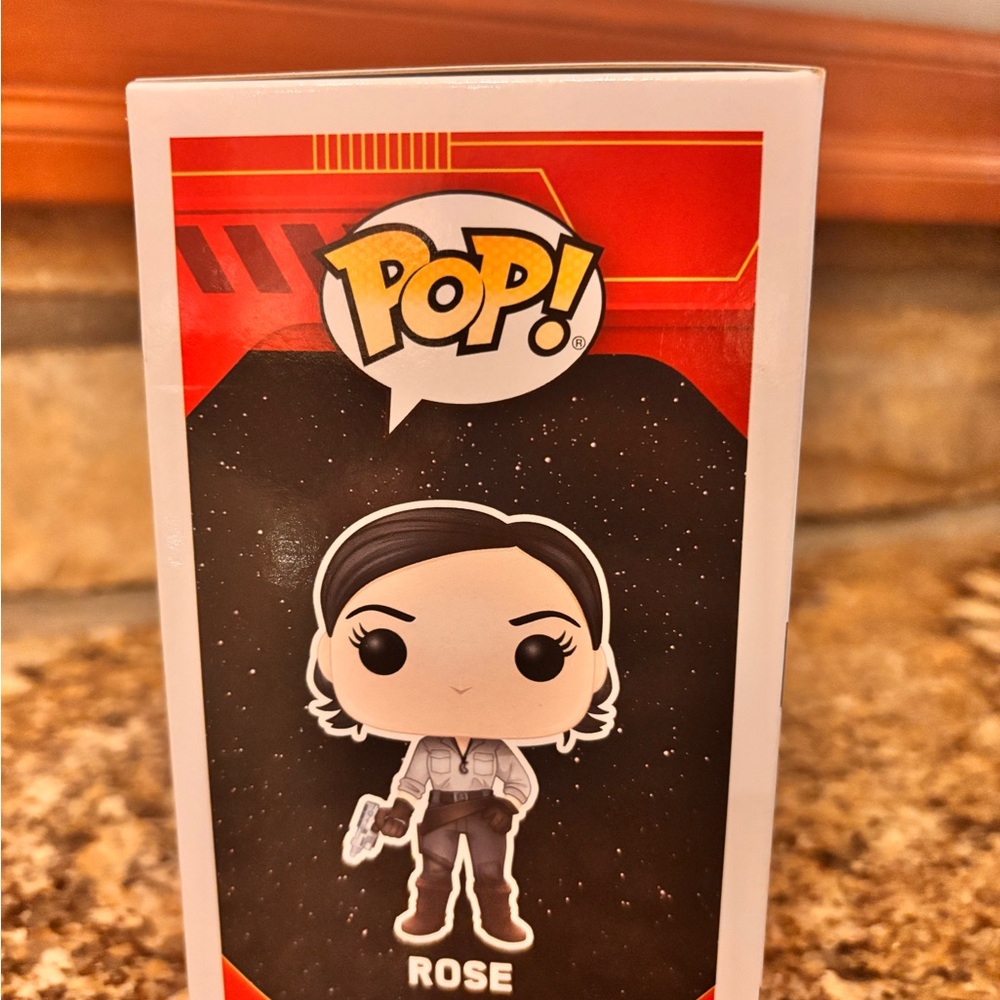 STAR WARS ROSE FUNKO POP!! - Picture 4 of 4